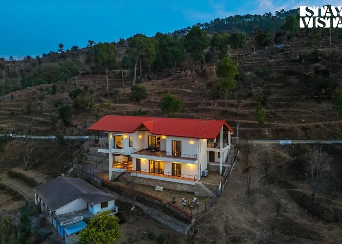 Stayvista At Amulyam Villa With Lawn & Bonfire Mukteshwar